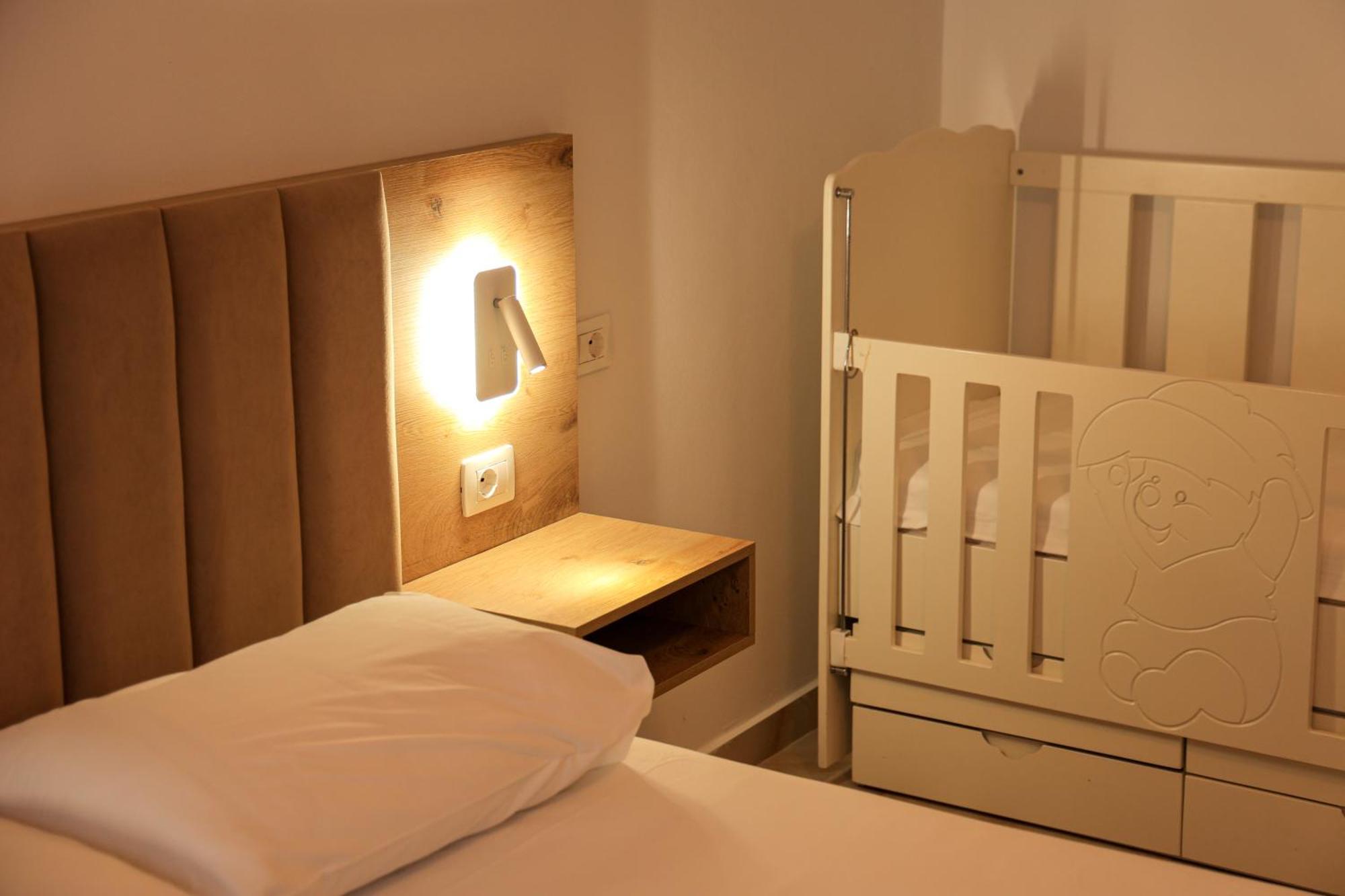 Sanpietro Vacation Apartments Durrës Extérieur photo