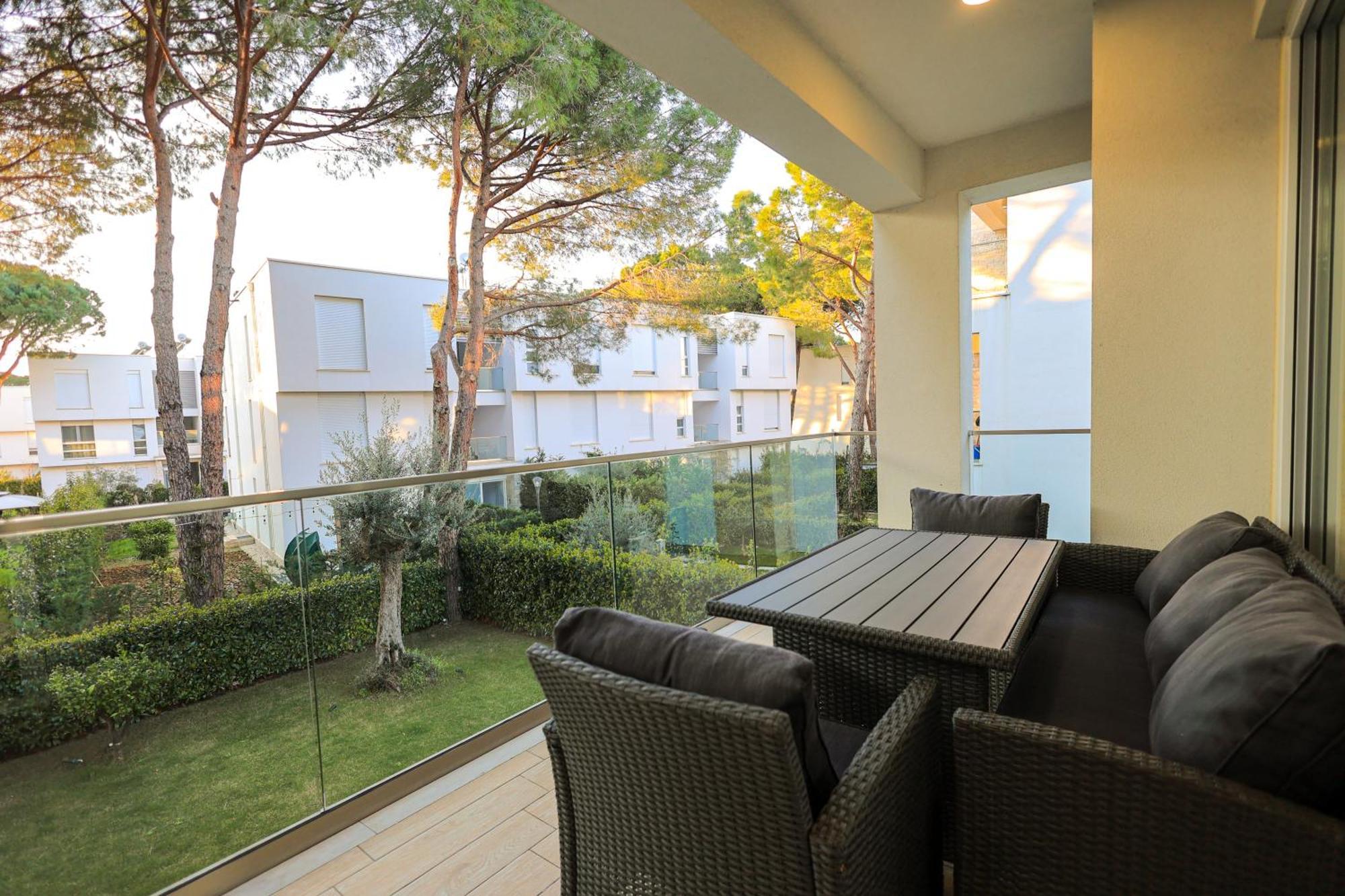 Sanpietro Vacation Apartments Durrës Extérieur photo