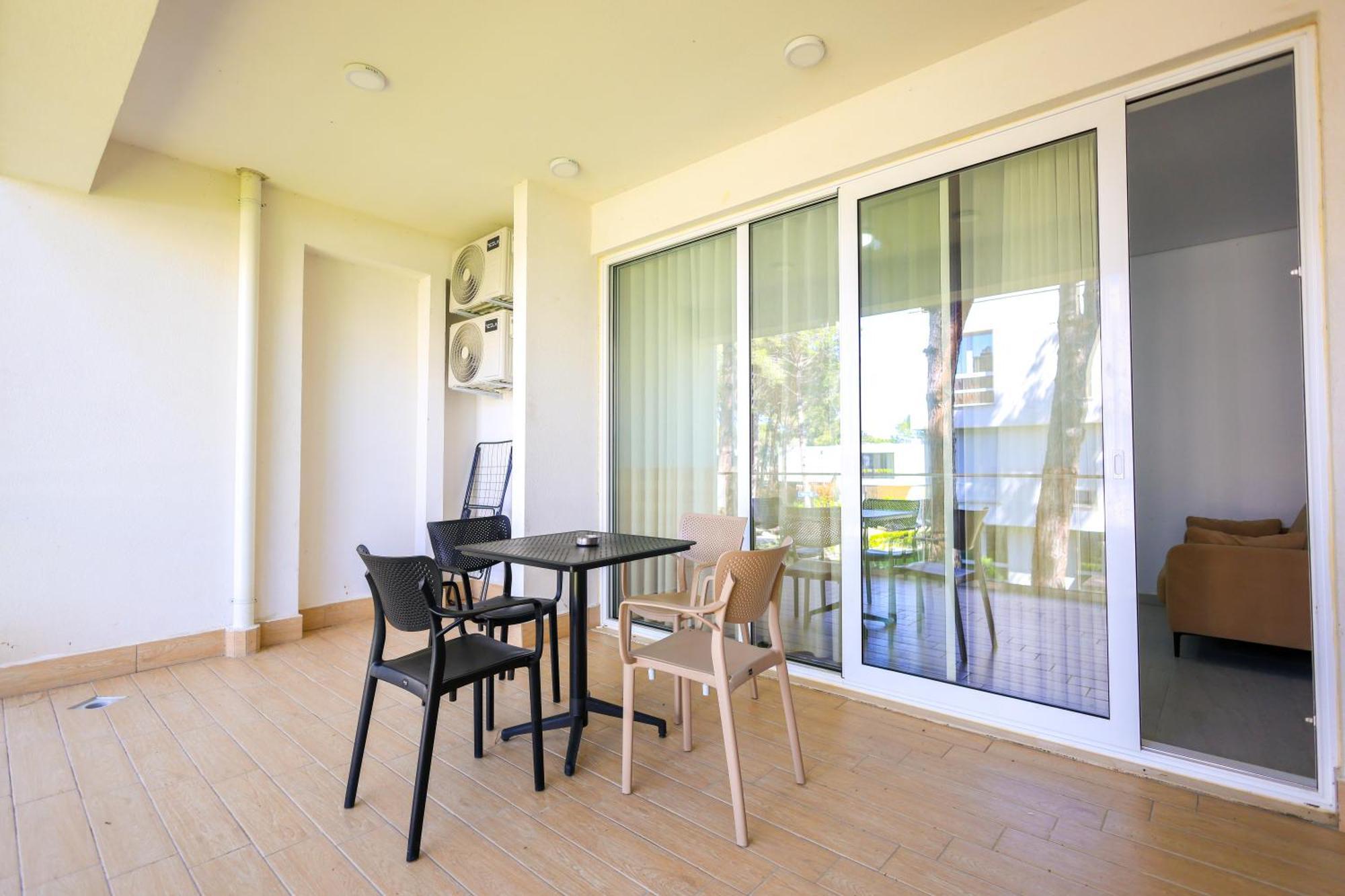 Sanpietro Vacation Apartments Durrës Extérieur photo