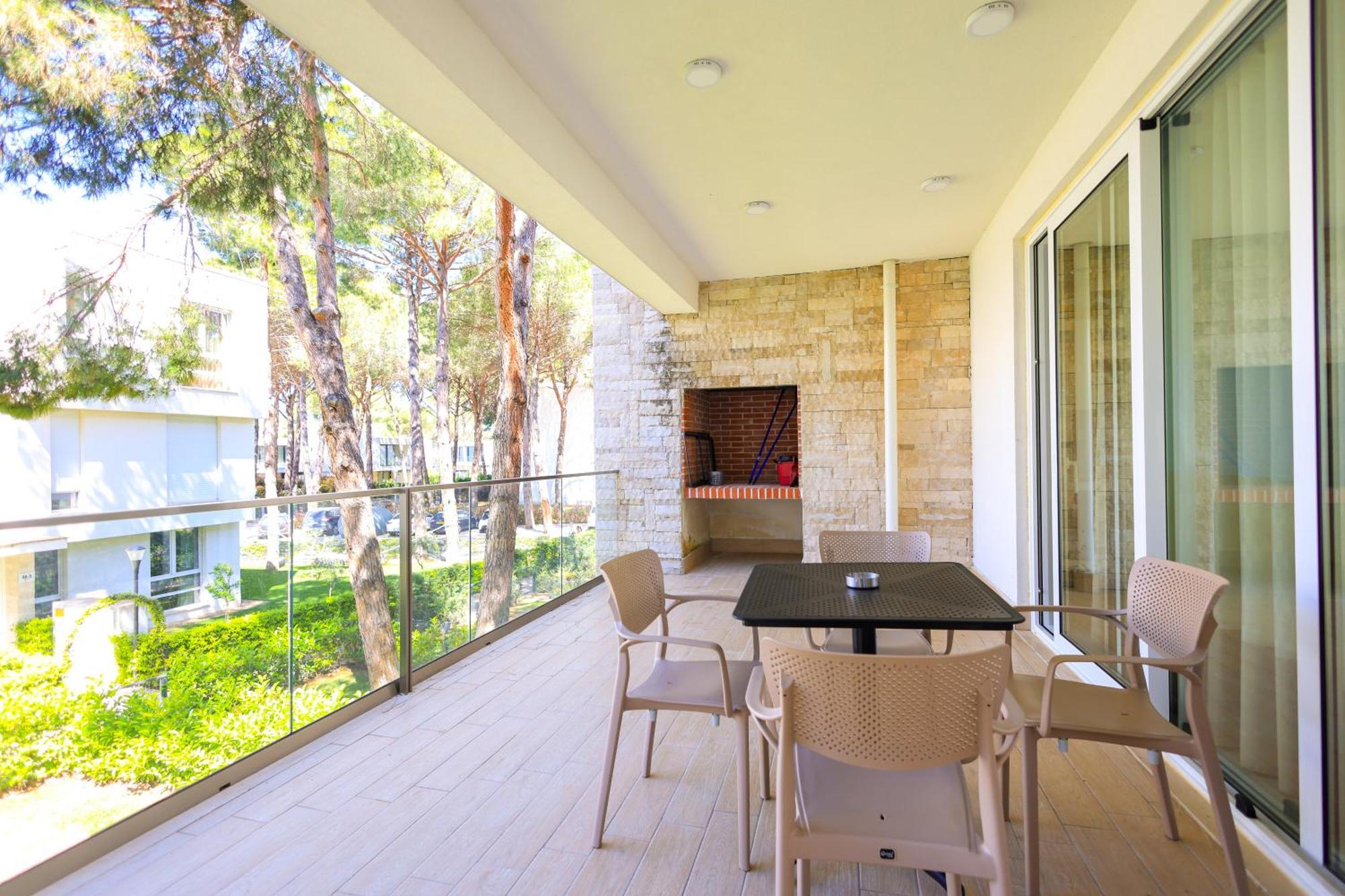 Sanpietro Vacation Apartments Durrës Extérieur photo